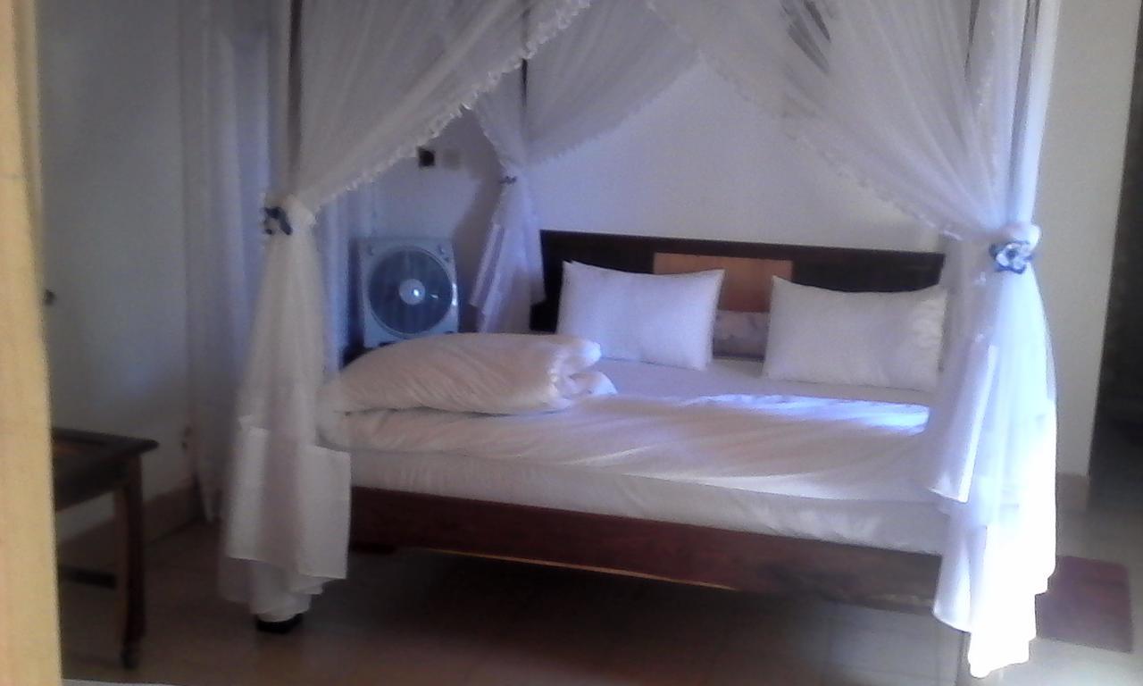 Chez Laurette Hotel Morombe Buitenkant foto