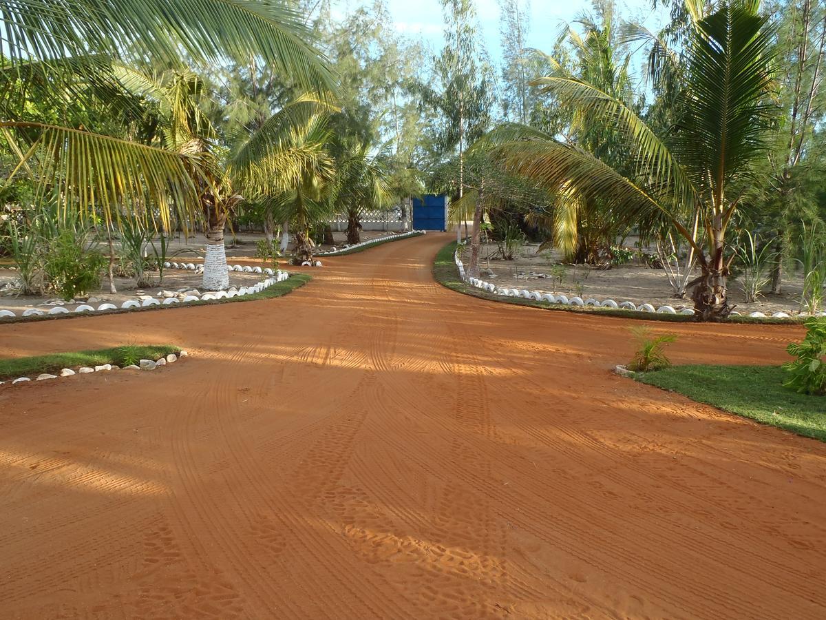 Chez Laurette Hotel Morombe Buitenkant foto