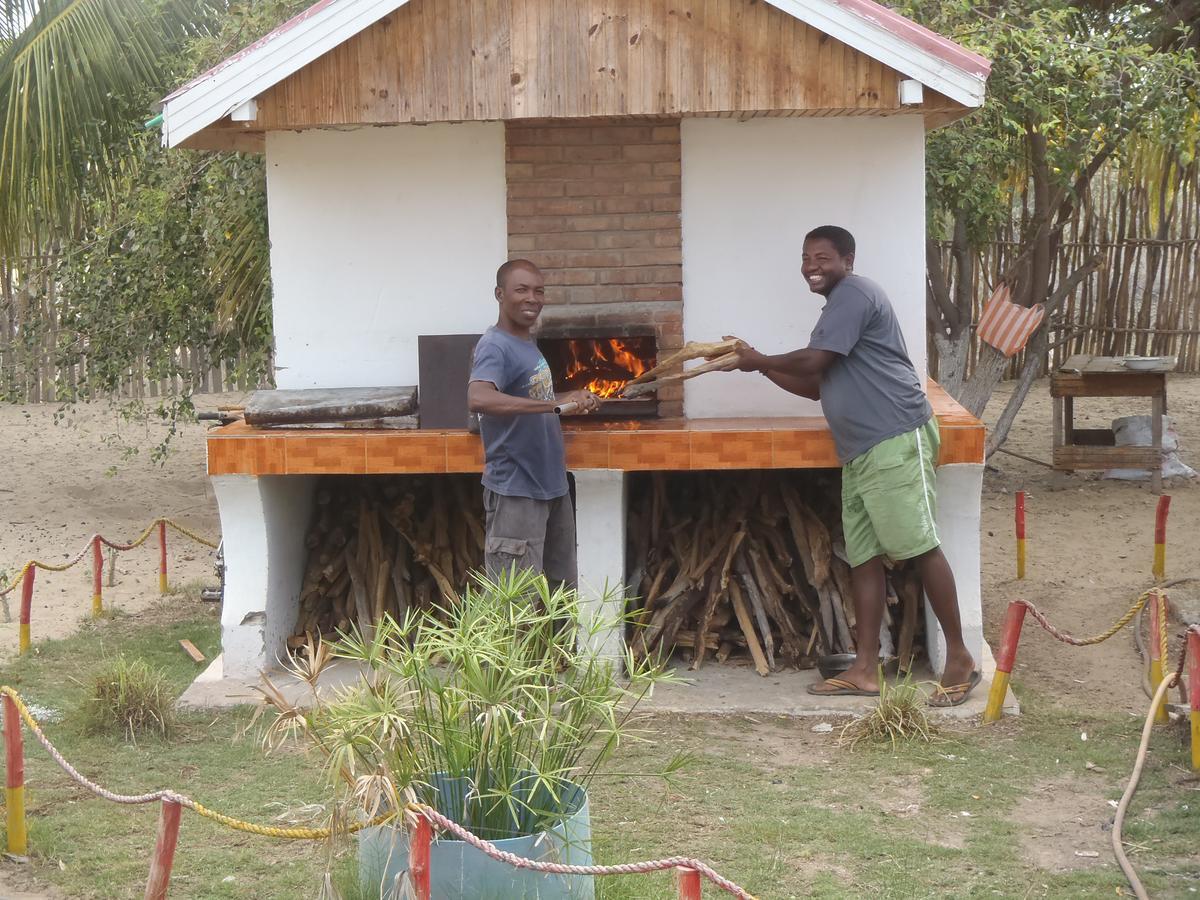 Chez Laurette Hotel Morombe Buitenkant foto