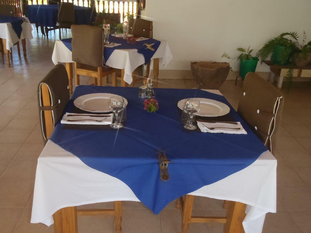 Chez Laurette Hotel Morombe Buitenkant foto